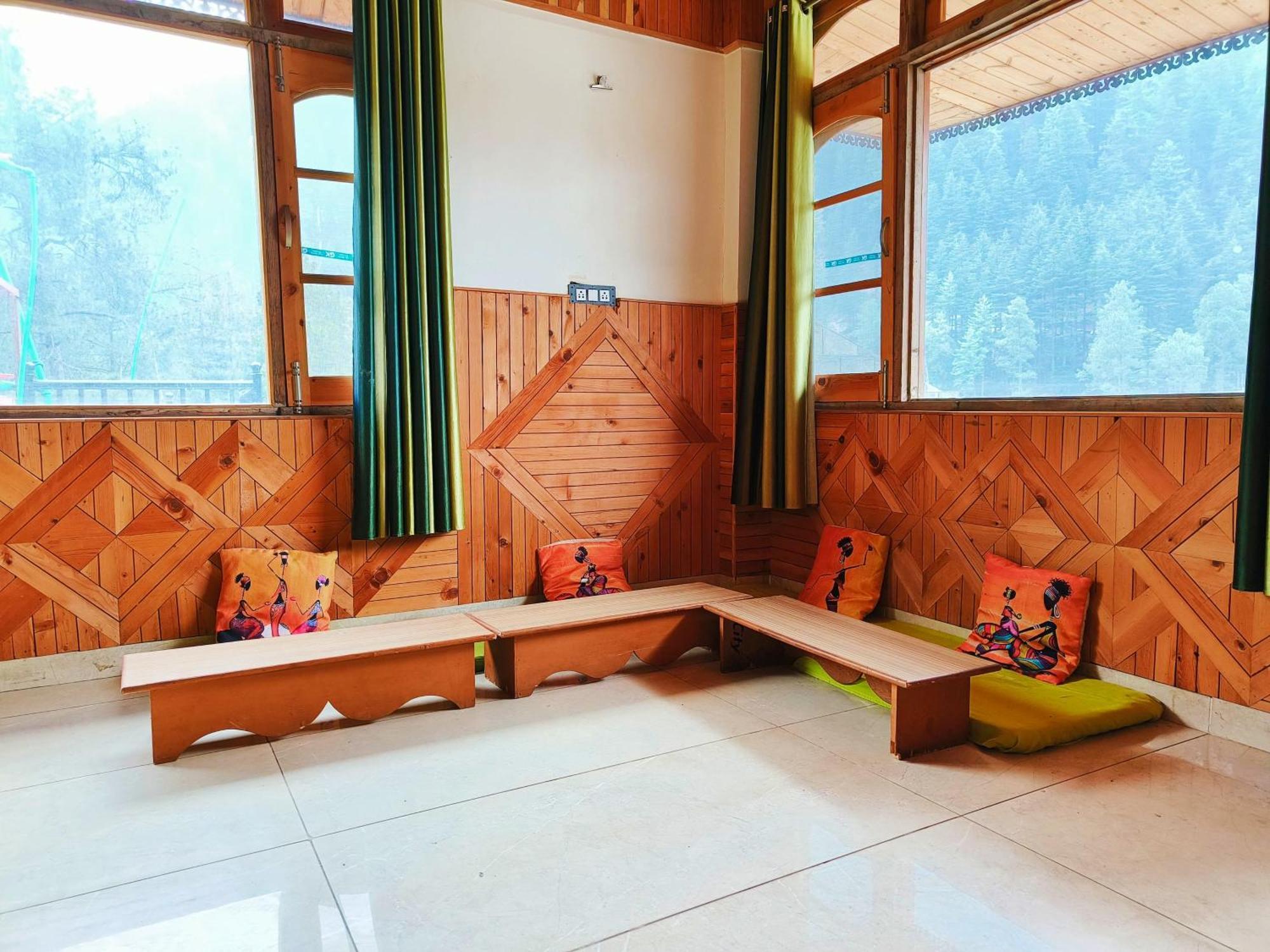 Chalo Chhalal Hotel & Cafe Kasol Exterior photo