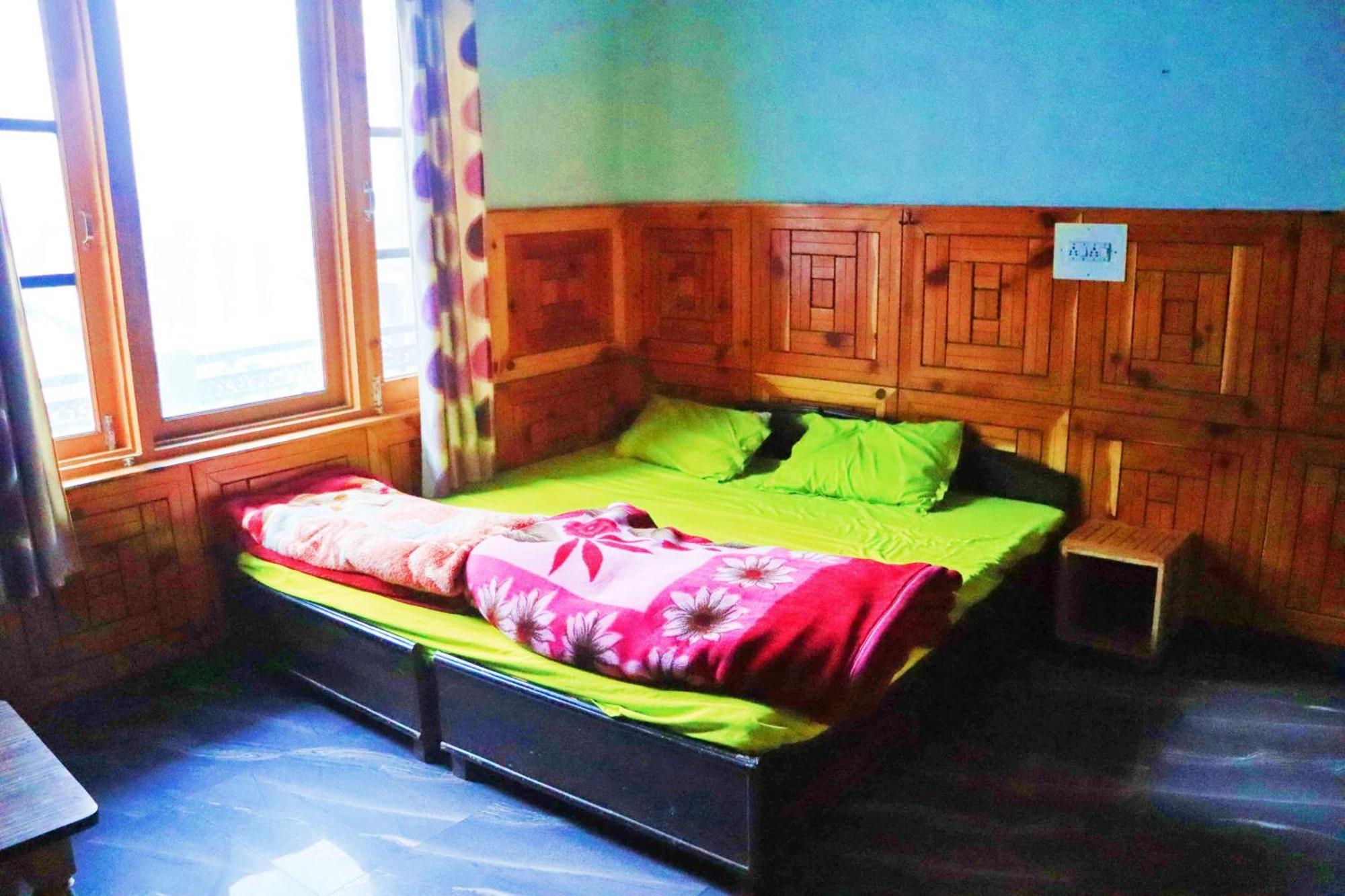 Chalo Chhalal Hotel & Cafe Kasol Exterior photo