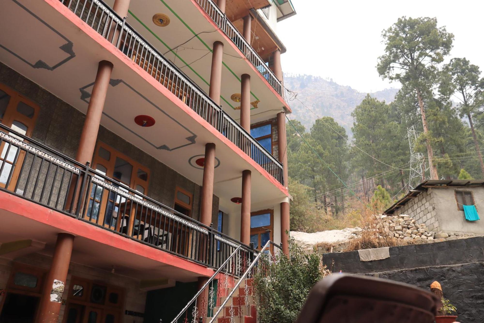 Chalo Chhalal Hotel & Cafe Kasol Exterior photo