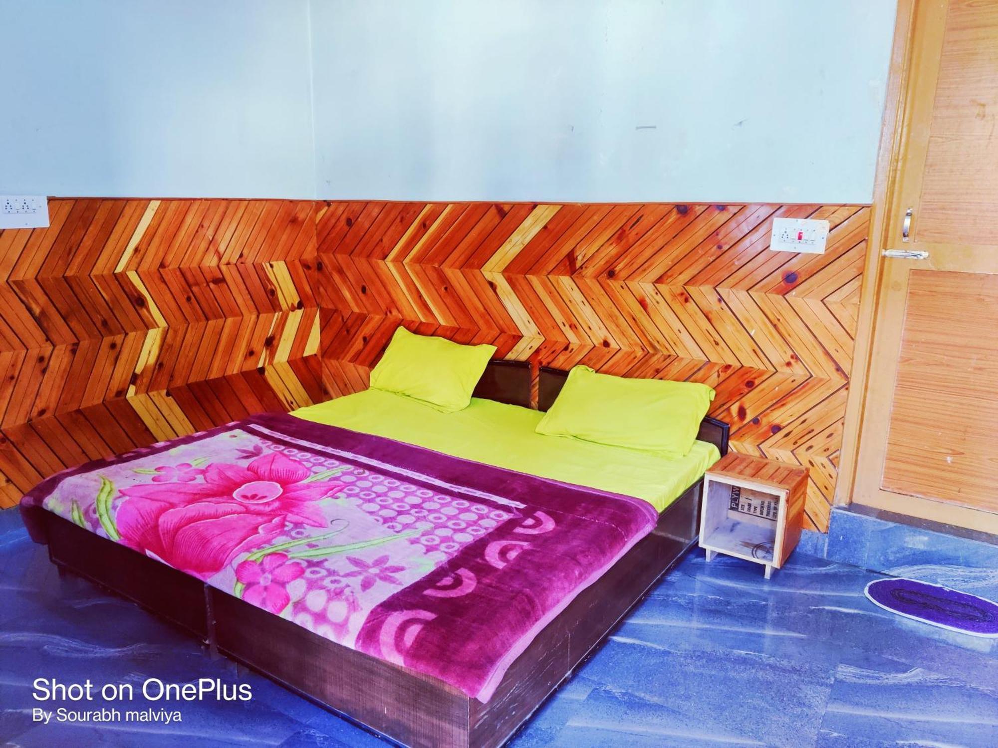 Chalo Chhalal Hotel & Cafe Kasol Exterior photo
