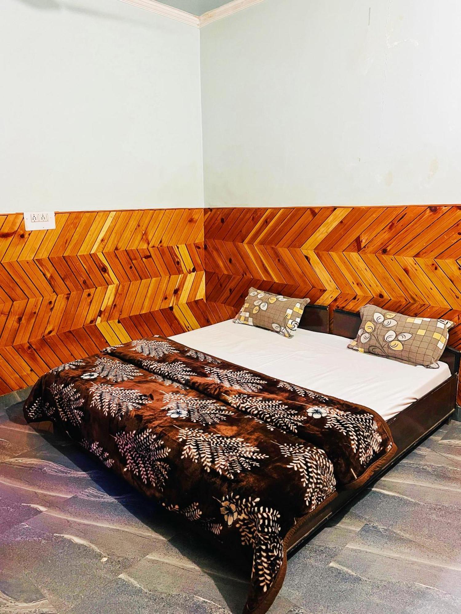 Chalo Chhalal Hotel & Cafe Kasol Exterior photo
